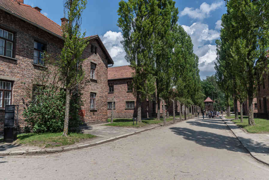 Polonia 028 - Auschwitz I.jpg
